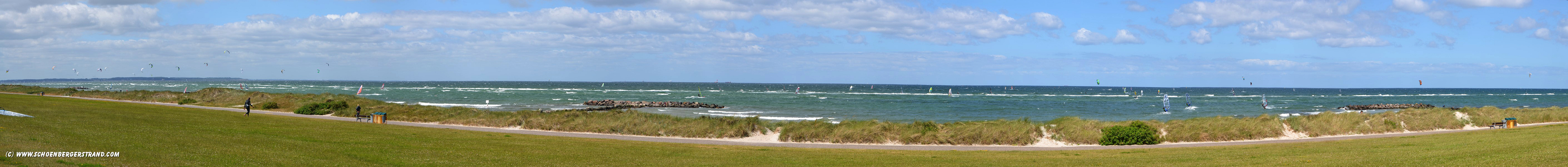 Surfer bei Sturm in Heidkate