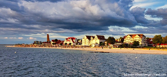 Blick von der Ostsee auf Laboe