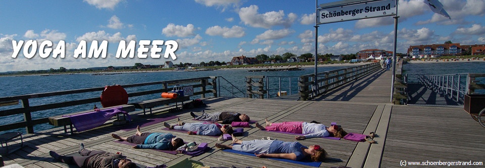 Yoga am Meer am Schönberger Strand