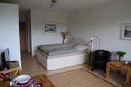 großes Doppelbett