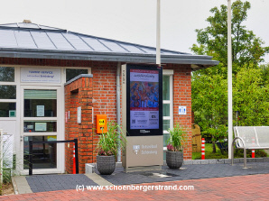 Digitale Informationsstele Schönberger Strand (Info Point)